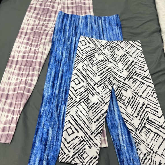 3 pairs of leggings - Picture 2 of 2